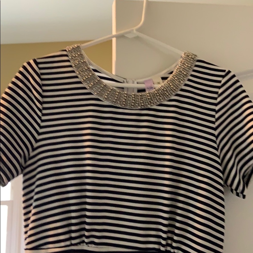 Francesca’s short sleeve striped Spring dress. - Picture 2 of 4